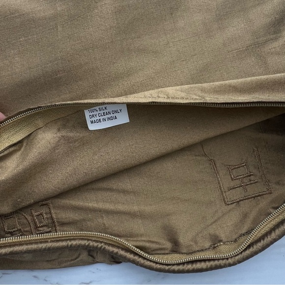 RAW 100%  SILK Asian character pillow COVER - Picture 3 of 3